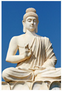 Гаутама Будда (статуя на голубом фоне)